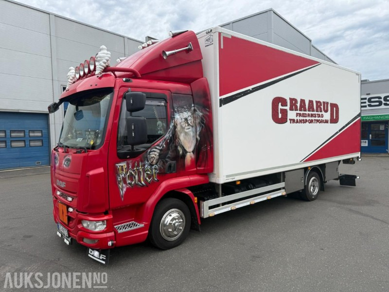 2016 DAF LF SKAPBIL - 15 PALLER - SERVICEHISTORIKK - 1 SJÅFØR - RYGGEKAMERA. - Камион сандучар: слика 1 2016 DAF LF SKAPBIL - 15 PALLER - SERVICEHISTORIKK - 1 SJÅFØR - RYGGEKAMERA. - Камион сандучар: слика 1
