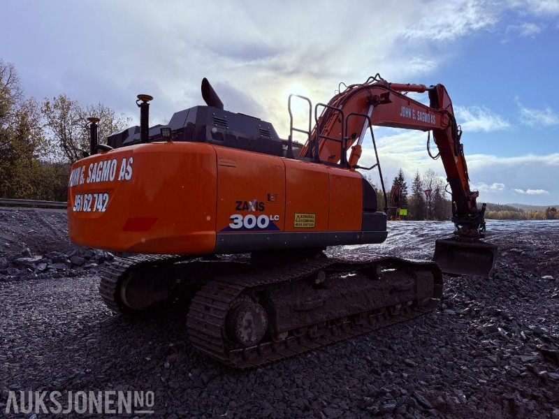 2016 Hitachi ZX300LC-6 Beltegraver - Sentralsmøring, GPS, Tilt og 2 skuffer - Багер: слика 3 2016 Hitachi ZX300LC-6 Beltegraver - Sentralsmøring, GPS, Tilt og 2 skuffer - Багер: слика 3