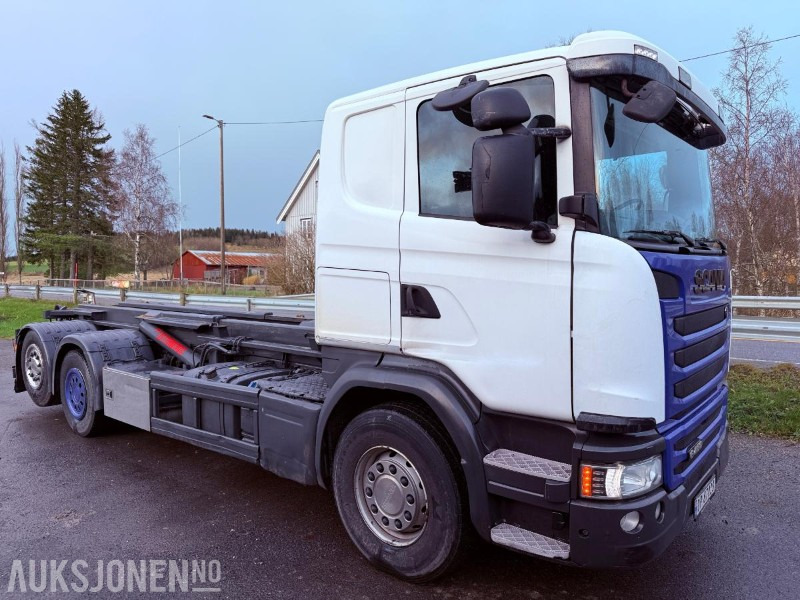 2016 Scania G450 EURO 6 444933 km m/ Krokflak med Hiab 140 AW kran - Камион со кука за подигање: слика 3 2016 Scania G450 EURO 6 444933 km m/ Krokflak med Hiab 140 AW kran - Камион со кука за подигање: слика 3