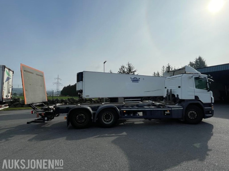 2016 Scania P370 LB6x2 lastebil med lift/løftebord - 3-akslet - Kamera - 208601 km. - Транспортер на контејнер/ Камион со променливо тело: слика 3 2016 Scania P370 LB6x2 lastebil med lift/løftebord - 3-akslet - Kamera - 208601 km. - Транспортер на контејнер/ Камион со променливо тело: слика 3