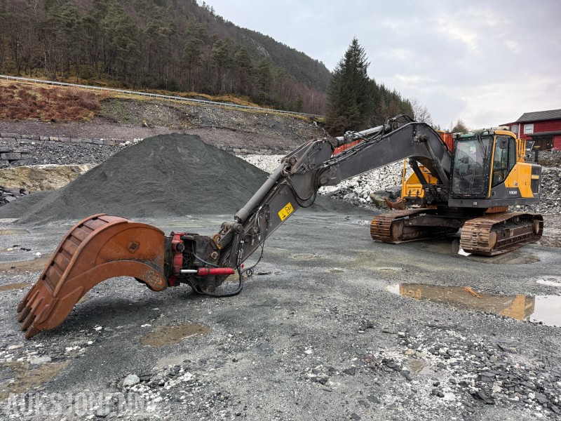 2016 Volvo EC220EL gravemaskin - sentralsmøring - Gjerstad hurtigfeste - Rototilt tiltrotator - Leica GPS - Багер: слика 5 2016 Volvo EC220EL gravemaskin - sentralsmøring - Gjerstad hurtigfeste - Rototilt tiltrotator - Leica GPS - Багер: слика 5