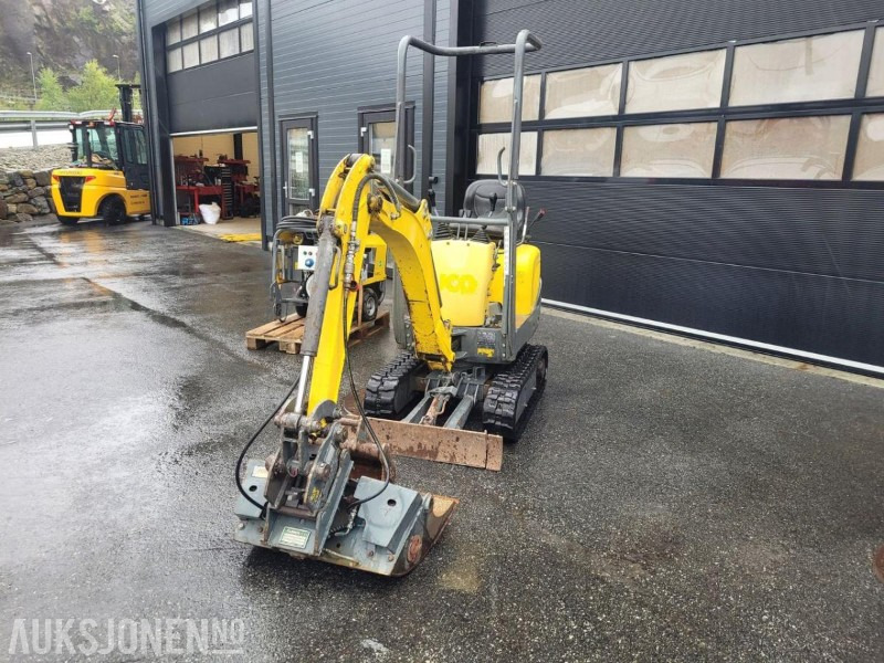 2016 Wacker Neuson 803 Dual Power, 2 skuffer, Elektro-hydraulisk aggregat (HPU) - Мини багер: слика 5 2016 Wacker Neuson 803 Dual Power, 2 skuffer, Elektro-hydraulisk aggregat (HPU) - Мини багер: слика 5