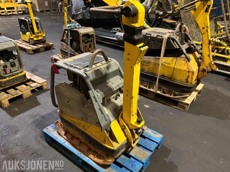 2016 Wacker Neuson DPU6555 Heh vibroplate - Ваљак: слика 3 2016 Wacker Neuson DPU6555 Heh vibroplate - Ваљак: слика 3