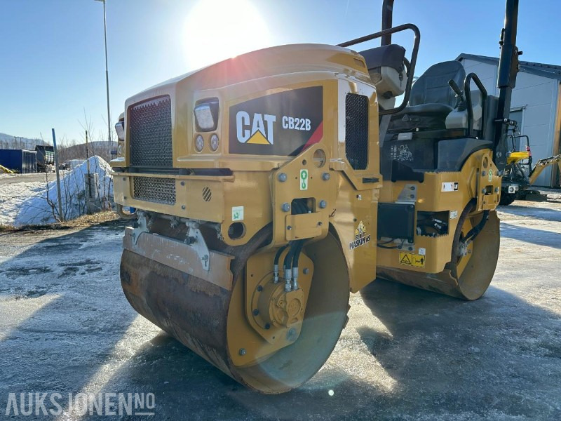 2017 CAT CB22B VIBRO VALS - 1678 Timer - Ваљак: слика 1 2017 CAT CB22B VIBRO VALS - 1678 Timer - Ваљак: слика 1