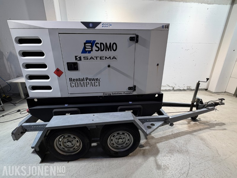 2017 SATEMA SDMO R44C3 40kVA 400V tilhengermontert strømaggregat - Градежна опрема: слика 5 2017 SATEMA SDMO R44C3 40kVA 400V tilhengermontert strømaggregat - Градежна опрема: слика 5