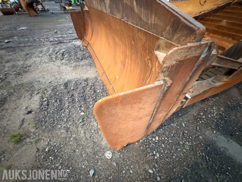 Градежна опрема 2018 Liebherr PR 736 LGP Beltedoser m/ bakripper - Sertifisert: слика 15