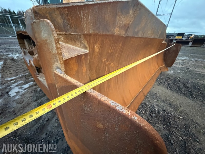 Градежна опрема 2018 Liebherr PR 736 LGP Beltedoser m/ bakripper - Sertifisert: слика 12