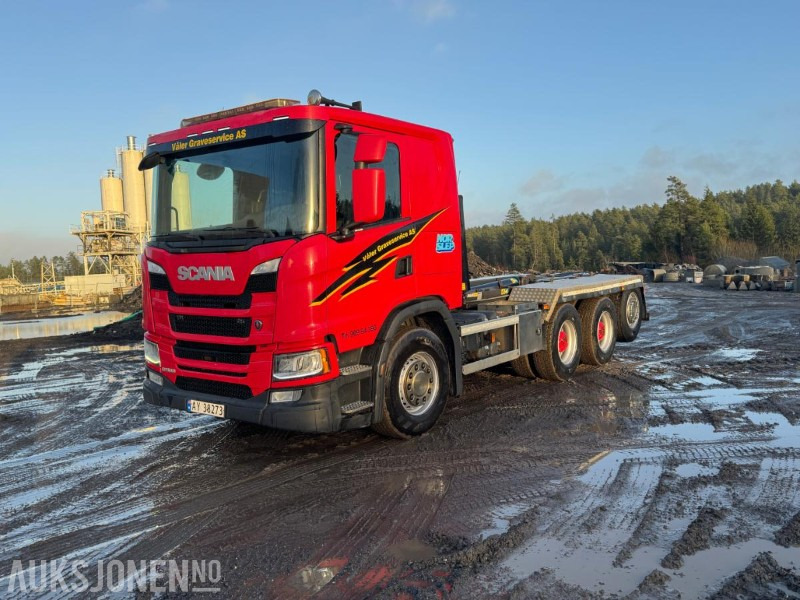 2018 SCANIA G500 TRIDEM KROKBIL JOAB, HARDOX DUMPERKASSE, SERVICEHISTORIKK, 306976 KM - Камион со кука за подигање: слика 1 2018 SCANIA G500 TRIDEM KROKBIL JOAB, HARDOX DUMPERKASSE, SERVICEHISTORIKK, 306976 KM - Камион со кука за подигање: слика 1