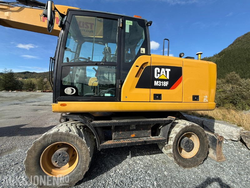 2018 Velholdt Cat M318F Hjulgraver med OilQuick Rotortilt, 9577 timer - Багер: слика 3 2018 Velholdt Cat M318F Hjulgraver med OilQuick Rotortilt, 9577 timer - Багер: слика 3