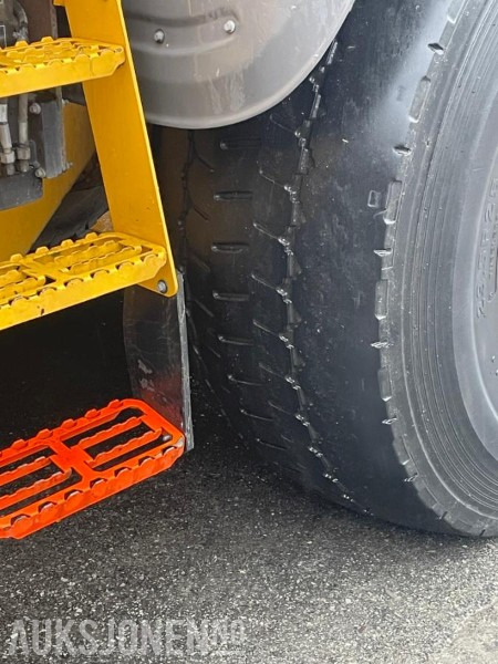 2018 Volvo 4 stk dekk uten felg - 4 stk Hjullaster hjul - Bridestone V-Steel Snow Wegde vsw 23.5 R25 - Градежна опрема: слика 4 2018 Volvo 4 stk dekk uten felg - 4 stk Hjullaster hjul - Bridestone V-Steel Snow Wegde vsw 23.5 R25 - Градежна опрема: слика 4
