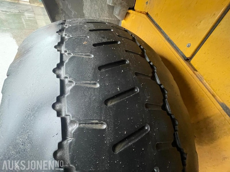 2018 Volvo 4 stk dekk uten felg - 4 stk Hjullaster hjul - Bridestone V-Steel Snow Wegde vsw 23.5 R25 - Градежна опрема: слика 5 2018 Volvo 4 stk dekk uten felg - 4 stk Hjullaster hjul - Bridestone V-Steel Snow Wegde vsw 23.5 R25 - Градежна опрема: слика 5