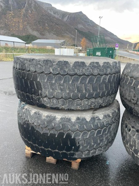 2018 Volvo 4 stk dekk uten felg - 4 stk Hjullaster hjul - Bridestone V-Steel Snow Wegde vsw 23.5 R25 - Градежна опрема: слика 3 2018 Volvo 4 stk dekk uten felg - 4 stk Hjullaster hjul - Bridestone V-Steel Snow Wegde vsw 23.5 R25 - Градежна опрема: слика 3