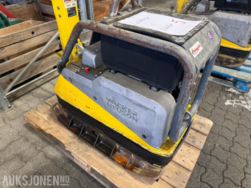 2018 Wacker Neuson DPU5545Hech vibroplate 425 kg - Ваљак: слика 2 2018 Wacker Neuson DPU5545Hech vibroplate 425 kg - Ваљак: слика 2
