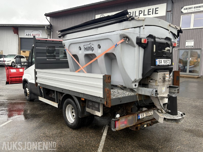 2019 Iveco Daily planbil m/ Hilltip IceStriker og Western Wide-Out brøyteplog - EU godkjent til 04.11.2026 - Камион со платформа: слика 4 2019 Iveco Daily planbil m/ Hilltip IceStriker og Western Wide-Out brøyteplog - EU godkjent til 04.11.2026 - Камион со платформа: слика 4