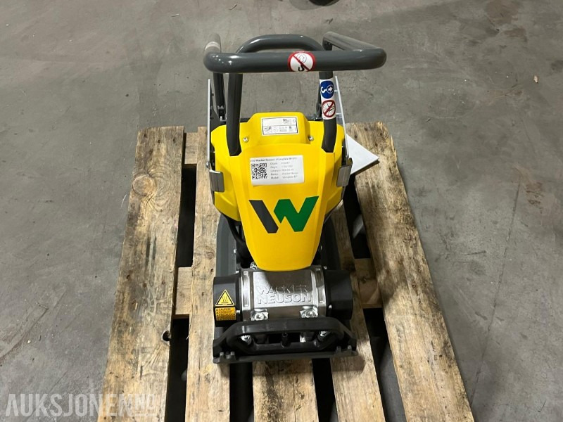 2022 Wacker Neuson vibroplate - Aps1030e - Ваљак: слика 4 2022 Wacker Neuson vibroplate - Aps1030e - Ваљак: слика 4