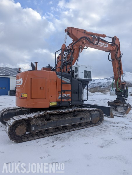 2023 Hitachi ZX225USLC-7 - Montabert CPA, GPS, rototilt, to-delt bom +++ - Багер: слика 5 2023 Hitachi ZX225USLC-7 - Montabert CPA, GPS, rototilt, to-delt bom +++ - Багер: слика 5