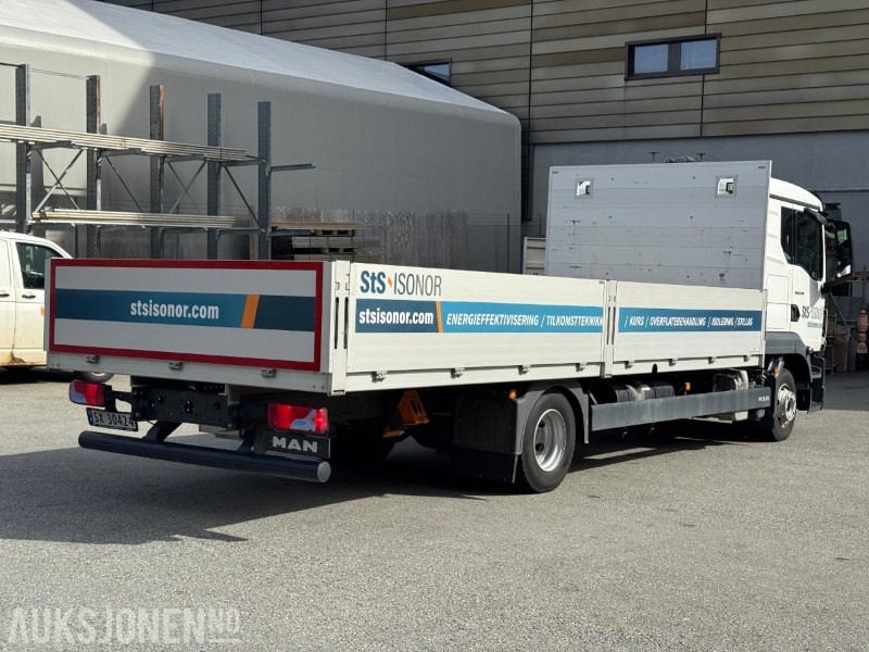 2023 MAN TGL - Planbil - Aut - Euro 6 - Eu-godkjent til 05/26 - Km: 5877 - Камион со платформа: слика 4 2023 MAN TGL - Planbil - Aut - Euro 6 - Eu-godkjent til 05/26 - Km: 5877 - Камион со платформа: слика 4