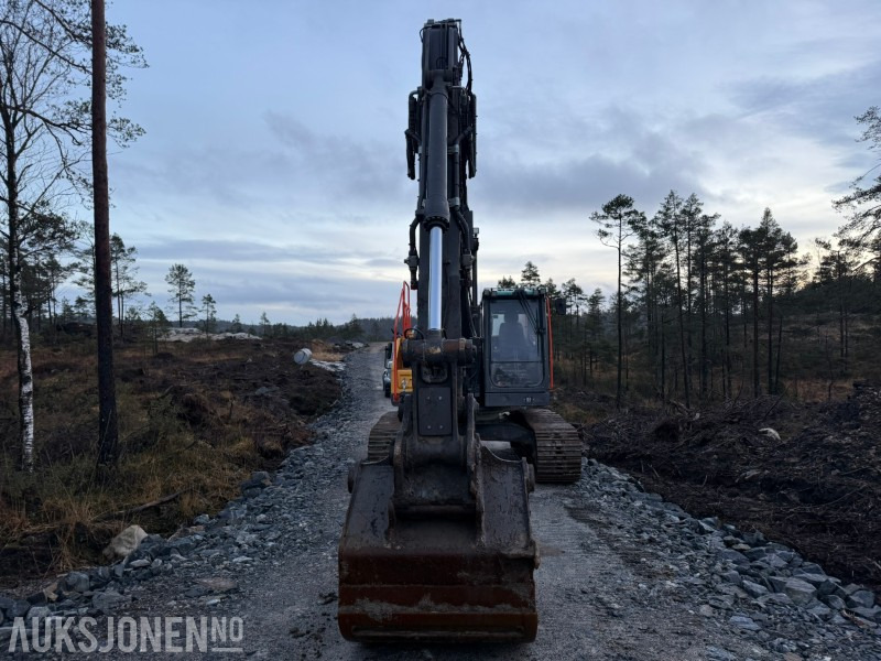 2023 Volvo EC220EL / topcon gps / rototilt R8 m 3 skuffer / 2365 t - Багер: слика 3 2023 Volvo EC220EL / topcon gps / rototilt R8 m 3 skuffer / 2365 t - Багер: слика 3