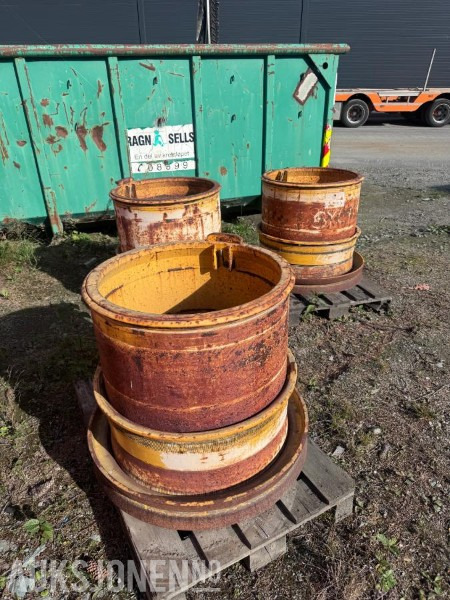 3 stk brede felger til Volvo A40 FFS (til 875/65-R29 dekk) - Градежна опрема: слика 2 3 stk brede felger til Volvo A40 FFS (til 875/65-R29 dekk) - Градежна опрема: слика 2
