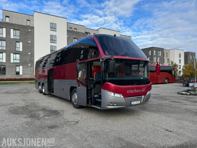 2013 MAN NEOPLAN Cityliner EEV-Nylig EU-godkjent - 53 seter - 615222km -turbuss - Автобус: слика 2 2013 MAN NEOPLAN Cityliner EEV-Nylig EU-godkjent - 53 seter - 615222km -turbuss - Автобус: слика 2