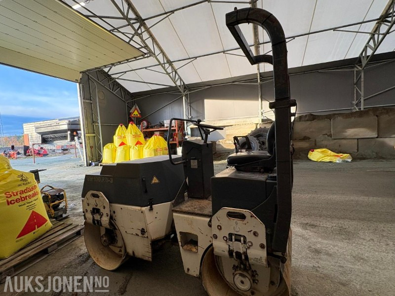 Лизинг на  Bomag BW 100 AD-3 / ASFALTVALS Bomag BW 100 AD-3 / ASFALTVALS: слика 6