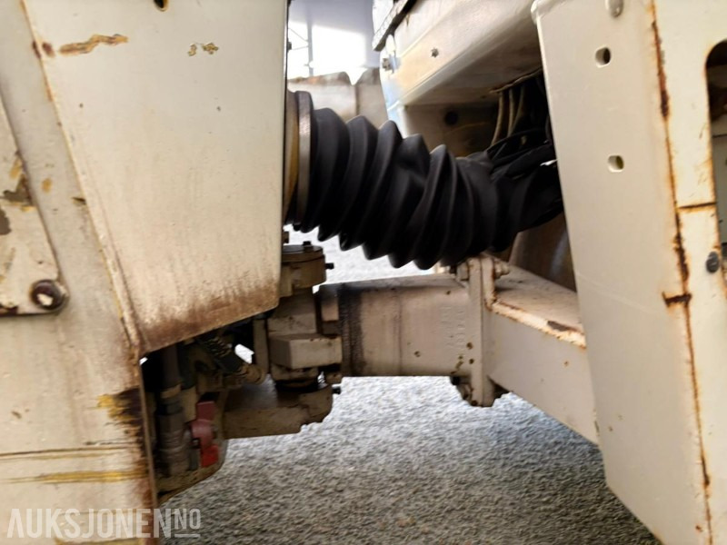 Лизинг на  Bomag BW 100 AD-3 / ASFALTVALS Bomag BW 100 AD-3 / ASFALTVALS: слика 19