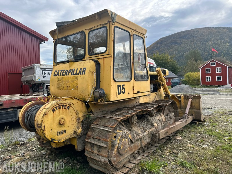 Cat D5 Bulldoser // doser - Градежна опрема: слика 3 Cat D5 Bulldoser // doser - Градежна опрема: слика 3