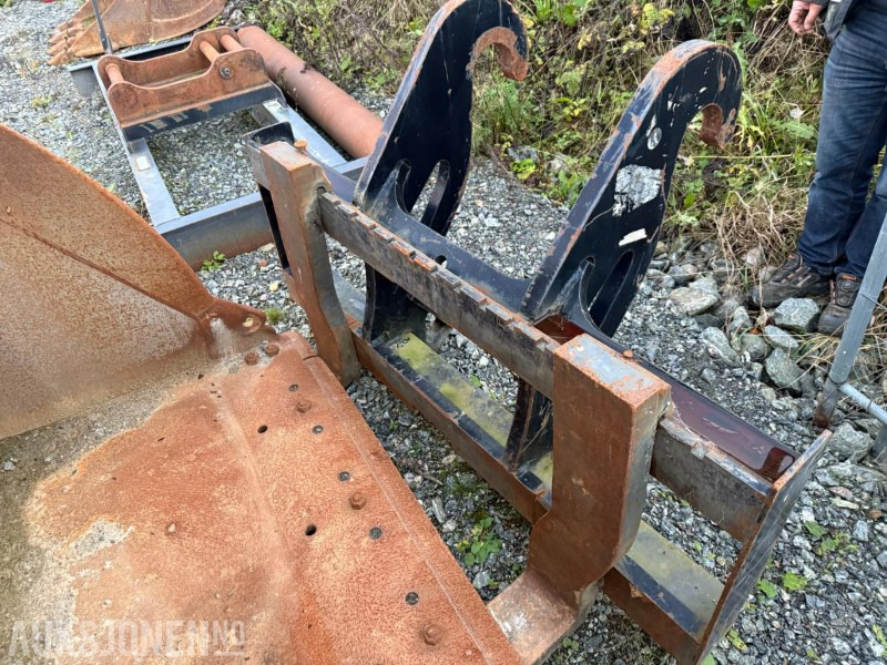 1900 Pallegaffel m/Cat kopling - Додаток за Градежна машина: слика 4 1900 Pallegaffel m/Cat kopling - Додаток за Градежна машина: слика 4