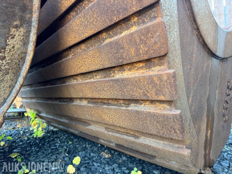 2015 SMP hydraulisk pusseskuffe G90 feste - Додаток за Градежна машина: слика 3 2015 SMP hydraulisk pusseskuffe G90 feste - Додаток за Градежна машина: слика 3