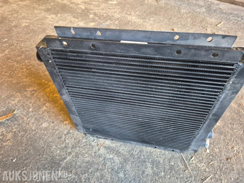 Oiltech oljekjøler - Додаток за Градежна машина: слика 3 Oiltech oljekjøler - Додаток за Градежна машина: слика 3