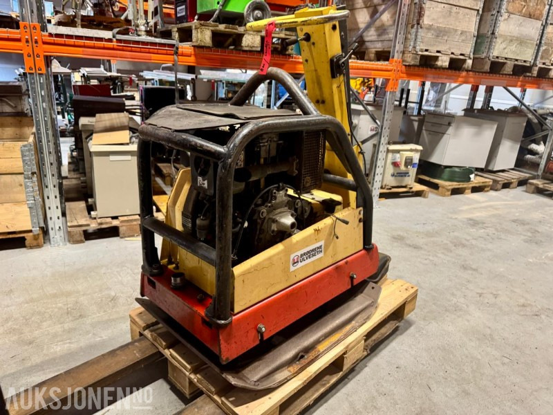 Dynapac LG 500 – Vibroplate - Градежна опрема: слика 4 Dynapac LG 500 – Vibroplate - Градежна опрема: слика 4