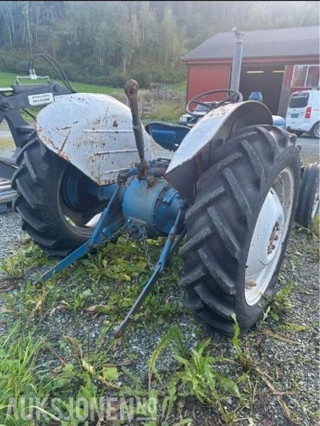 Ford dexta - Трактор: слика 5 Ford dexta - Трактор: слика 5