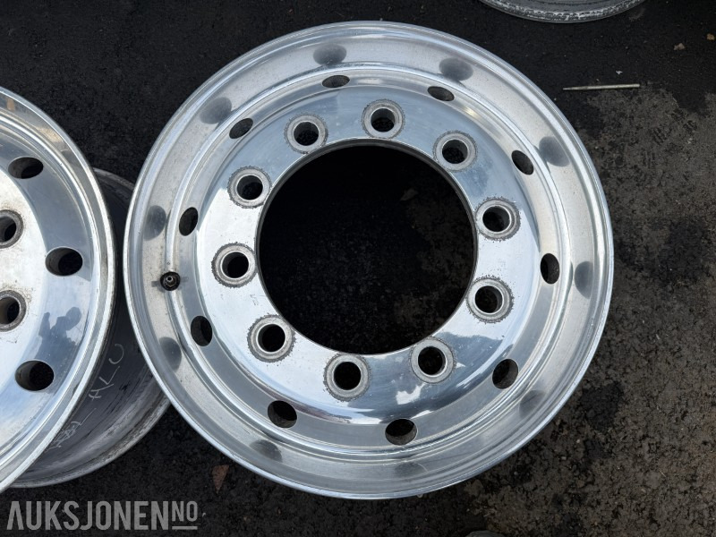 2 stk aluminiumsfelger til volvo - front - Камион: слика 5 2 stk aluminiumsfelger til volvo - front - Камион: слика 5