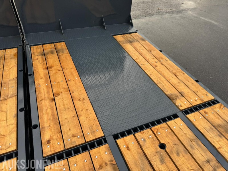 2025 NYTT Maskinflak med staker og låsbare skap - Камион: слика 4 2025 NYTT Maskinflak med staker og låsbare skap - Камион: слика 4