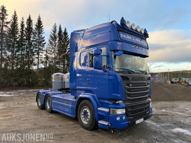 2015 Scania R-serie 6x4 Påkostet - Brøyterigget - Tipphydraulikk - Sprederhydraulikk - 675 643km - Камион влекач: слика 3 2015 Scania R-serie 6x4 Påkostet - Brøyterigget - Tipphydraulikk - Sprederhydraulikk - 675 643km - Камион влекач: слика 3