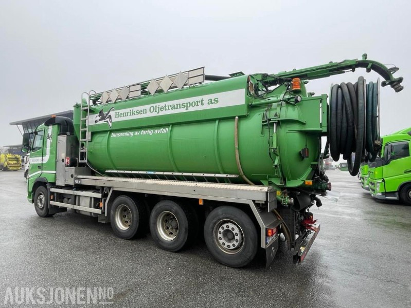 2010 VOLVO FH500 8X4 INTERCONSULT SS2343 BST3-17CR ADR SLAMSUGER MED HØYTRYKKSPYLER - 203576 KM. - Комунално/ Специјално возило: слика 5 2010 VOLVO FH500 8X4 INTERCONSULT SS2343 BST3-17CR ADR SLAMSUGER MED HØYTRYKKSPYLER - 203576 KM. - Комунално/ Специјално возило: слика 5