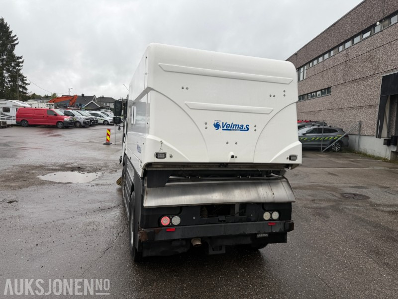 2017 JOHNSTON C401 Kompaktfeiemaskin 5,6 m3 - Комунално/ Специјално возило: слика 4 2017 JOHNSTON C401 Kompaktfeiemaskin 5,6 m3 - Комунално/ Специјално возило: слика 4