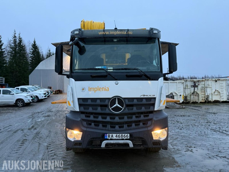 2017 Mercedes-Benz Arocs 3235 8x4, Injeksjonsrigg AMV, EURO 6, påmontert kran - Комунално/ Специјално возило: слика 2 2017 Mercedes-Benz Arocs 3235 8x4, Injeksjonsrigg AMV, EURO 6, påmontert kran - Комунално/ Специјално возило: слика 2