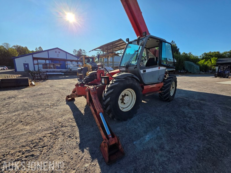 Manitou 1337 Teleskoplaster - Hydrailiske pallegafler - mannskapsvogn - Jibb - Pallegafler - skuff - Телескопски ракувач: слика 2 Manitou 1337 Teleskoplaster - Hydrailiske pallegafler - mannskapsvogn - Jibb - Pallegafler - skuff - Телескопски ракувач: слика 2