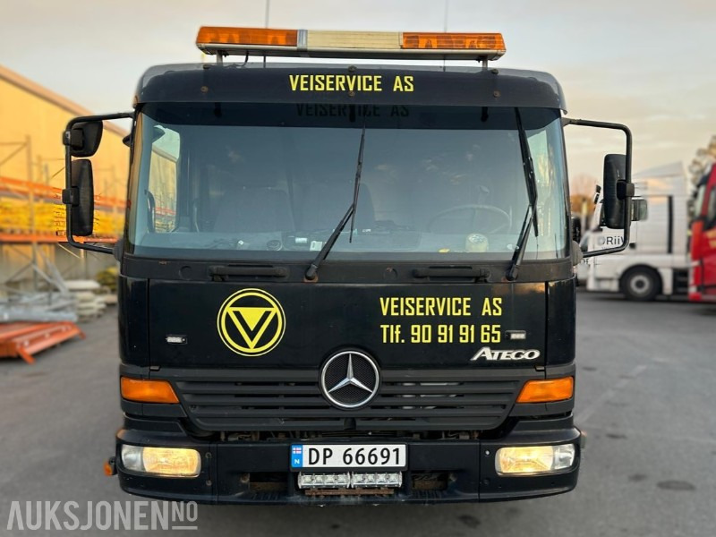 Mercedes-Benz Atego 818/42 – 2005-modell – 7,5 tonn planbil – Kjørbar, men EU utløpt - Камион со платформа: слика 2 Mercedes-Benz Atego 818/42 – 2005-modell – 7,5 tonn planbil – Kjørbar, men EU utløpt - Камион со платформа: слика 2