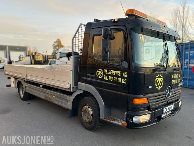 Mercedes-Benz Atego 818/42 – 2005-modell – 7,5 tonn planbil – Kjørbar, men EU utløpt - Камион со платформа: слика 3 Mercedes-Benz Atego 818/42 – 2005-modell – 7,5 tonn planbil – Kjørbar, men EU utløpt - Камион со платформа: слика 3