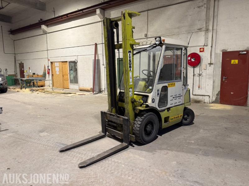 1988 Mitsubishi FG20 Motvektstruck - truck - Опрема за ракување со материјали: слика 1 1988 Mitsubishi FG20 Motvektstruck - truck - Опрема за ракување со материјали: слика 1