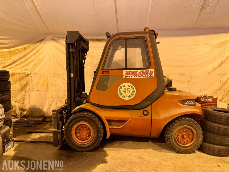 1990 Linde H45D Gaffeltruck - Timer: 15622 - Опрема за ракување со материјали: слика 4 1990 Linde H45D Gaffeltruck - Timer: 15622 - Опрема за ракување со материјали: слика 4