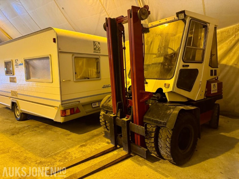 1990 Toyota 5FD40 - Truck - Timer: 9376 - Опрема за ракување со материјали: слика 1 1990 Toyota 5FD40 - Truck - Timer: 9376 - Опрема за ракување со материјали: слика 1