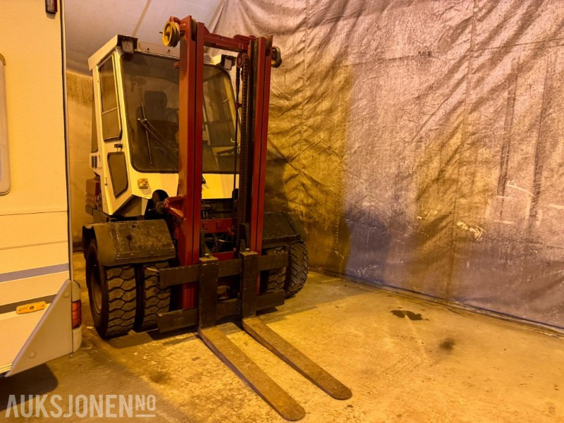 1990 Toyota 5FD40 - Truck - Timer: 9376 - Опрема за ракување со материјали: слика 2 1990 Toyota 5FD40 - Truck - Timer: 9376 - Опрема за ракување со материјали: слика 2