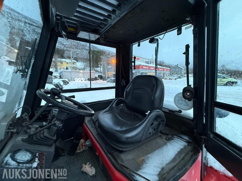 Опрема за ракување со материјали 2003 Nissan VF05H70U Motvektstruck - 7 Tonn løftevekt - Nye batteri - 9578T: слика 6