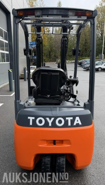 2010 Toyota 8FBET16 elektrisk gaffeltruck - Опрема за ракување со материјали: слика 4 2010 Toyota 8FBET16 elektrisk gaffeltruck - Опрема за ракување со материјали: слика 4