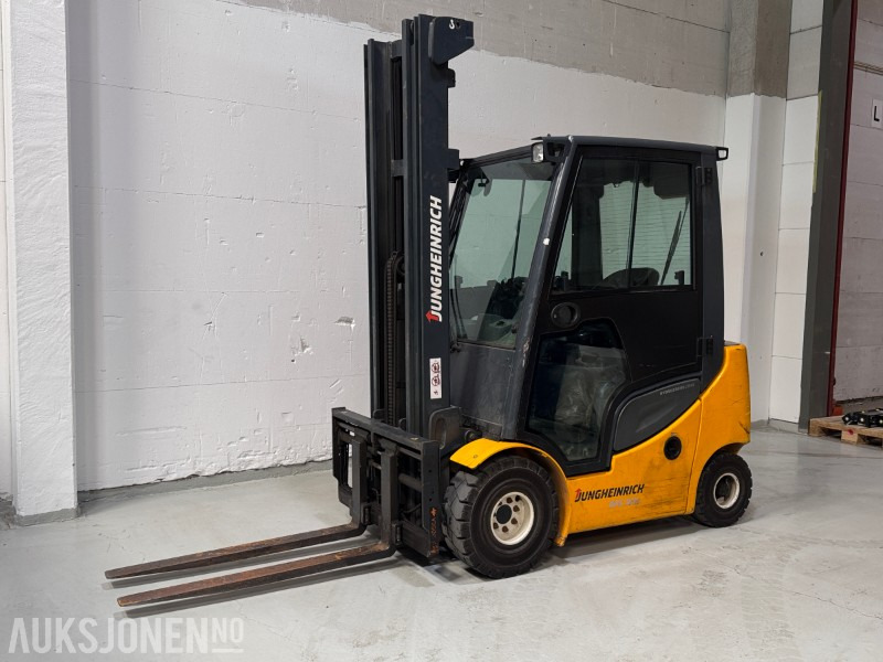2013 Jungheinrich DFG 316s Gaffeltruck - Kun 1122 Timer - Опрема за ракување со материјали: слика 3 2013 Jungheinrich DFG 316s Gaffeltruck - Kun 1122 Timer - Опрема за ракување со материјали: слика 3