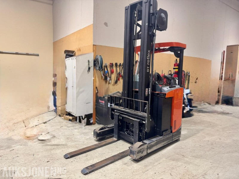 2016 Toyota BT Reflex – Skyvemasttruck - Timer: 9720 - Опрема за ракување со материјали: слика 1 2016 Toyota BT Reflex – Skyvemasttruck - Timer: 9720 - Опрема за ракување со материјали: слика 1