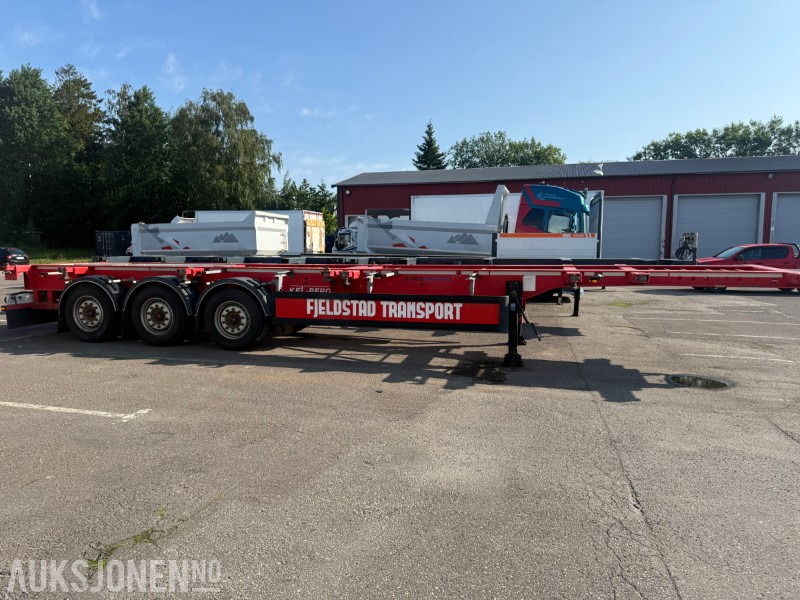 2020 | Kel-Berg C300V 3-akslet containerchassis | Meget god stand | EU-godkjent til 11/2025 - Приколка: слика 1 2020 | Kel-Berg C300V 3-akslet containerchassis | Meget god stand | EU-godkjent til 11/2025 - Приколка: слика 1